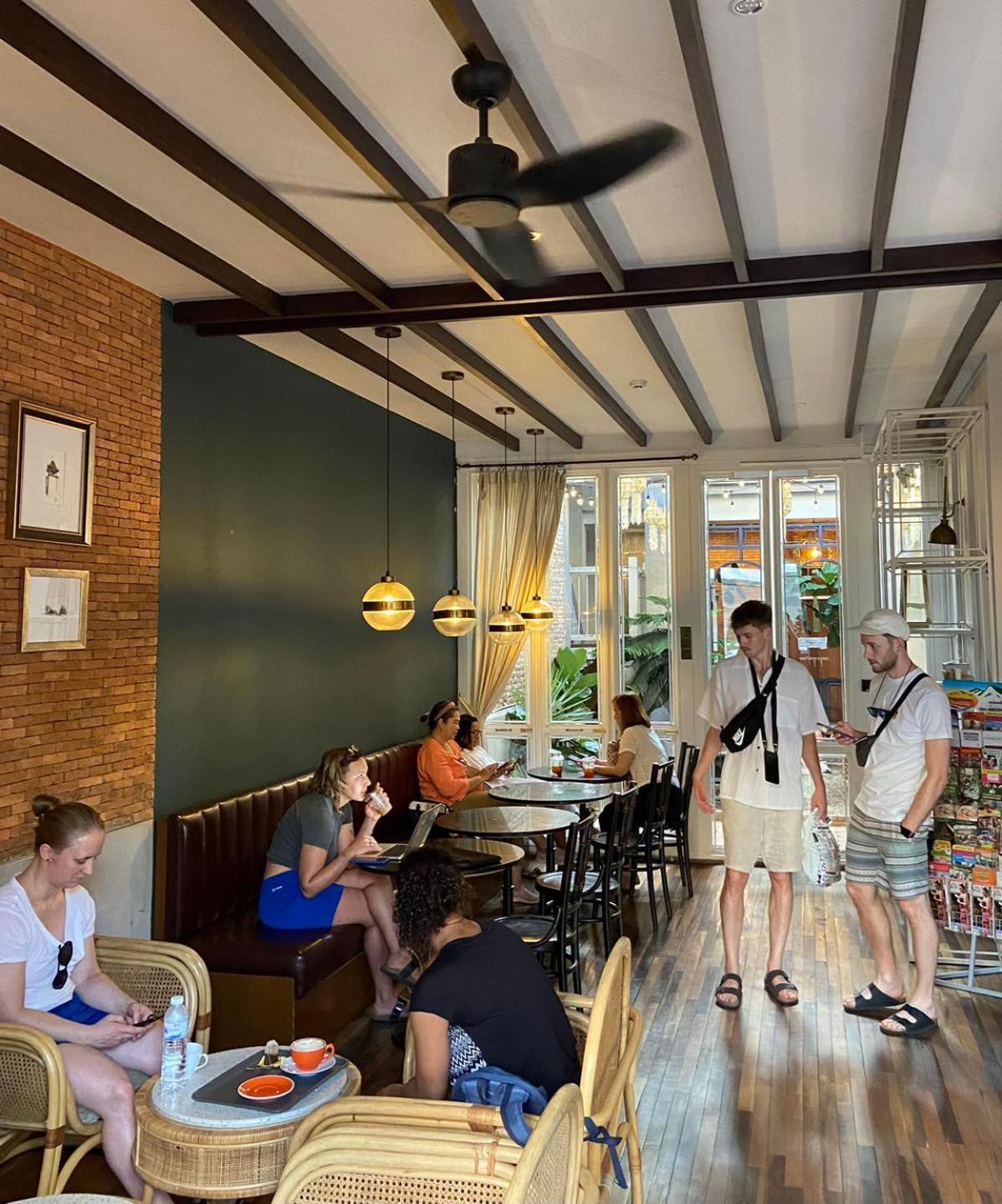 Khunluang Hostel (Adults Only) Chiang Mai Esterno foto