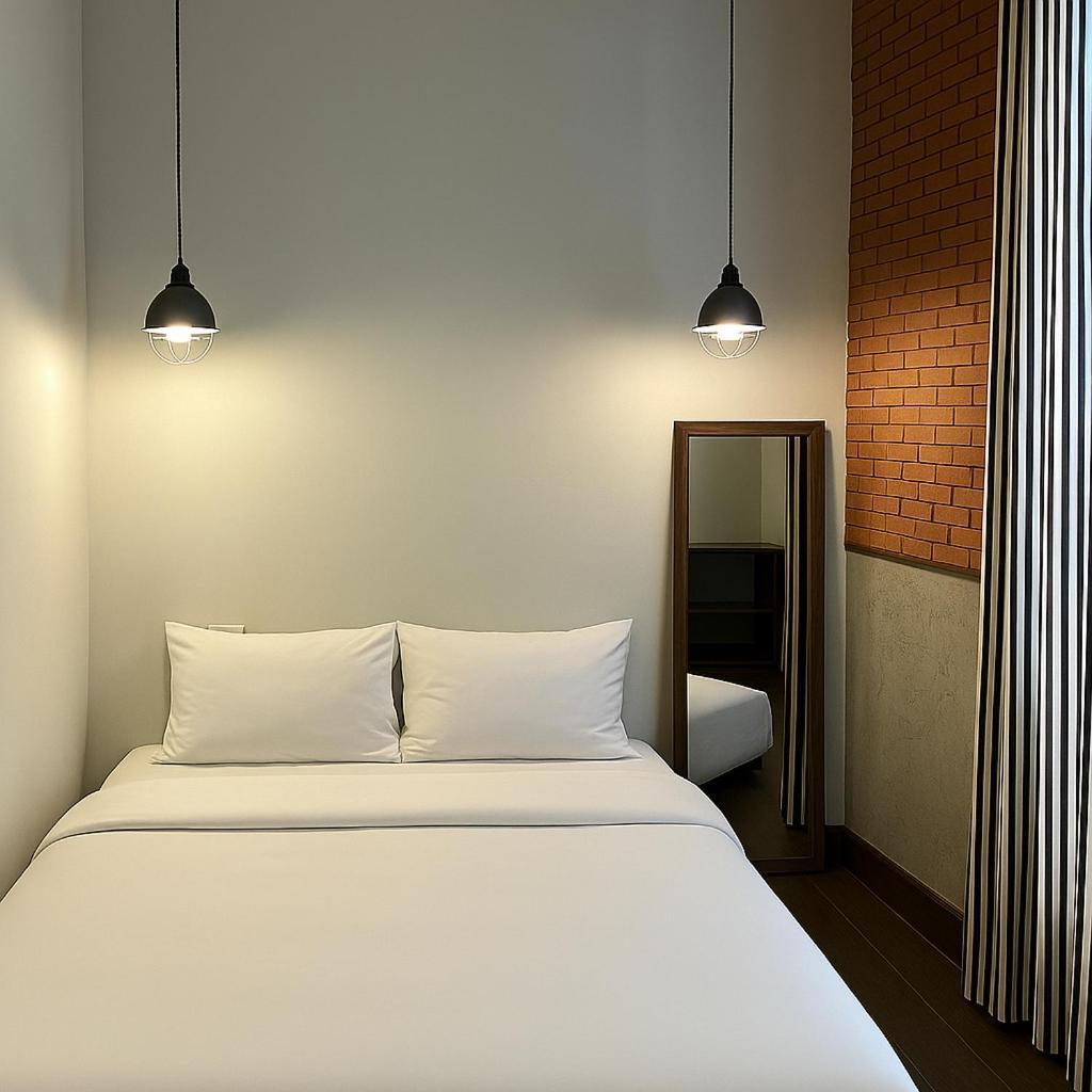 Khunluang Hostel (Adults Only) Chiang Mai Esterno foto