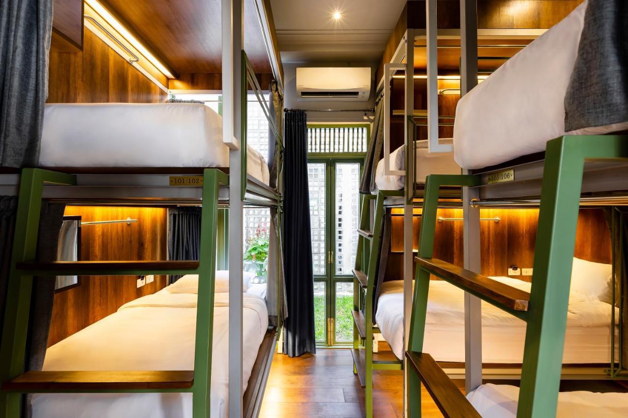 Khunluang Hostel (Adults Only) Chiang Mai Esterno foto